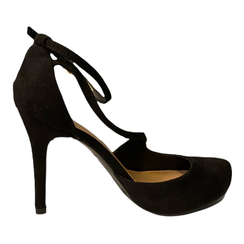 Brash 6.5 Black Velvety Stiletto Heel Closed Toe w/ Ankle Strap